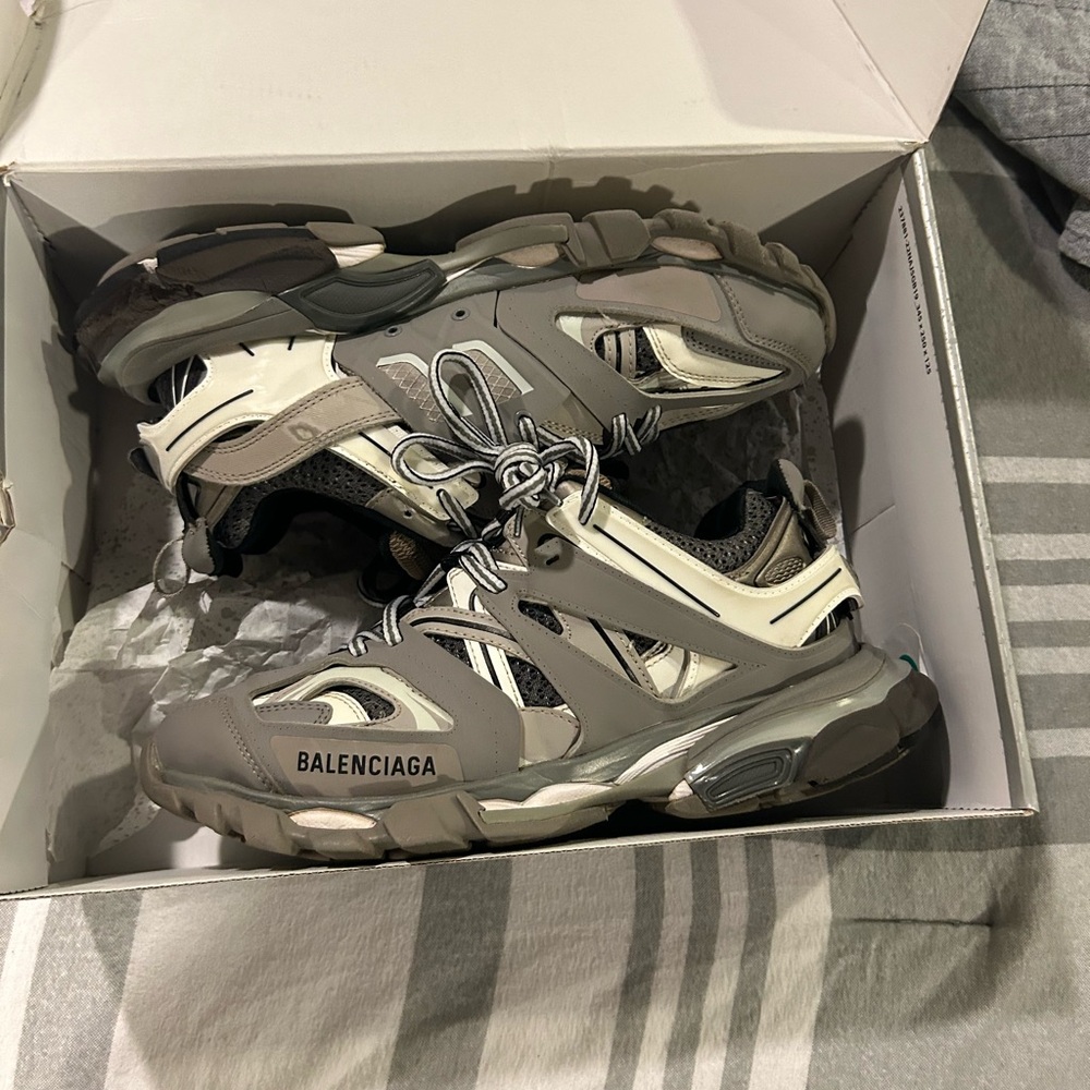 Balenciga track led size 8-8.5